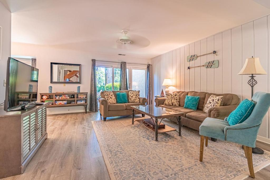 הוילה הילטון הד איילנד Pet Friendly! 503 Plantation Club Walk To Pool Sleeps 6 Sea Pines מראה חיצוני תמונה