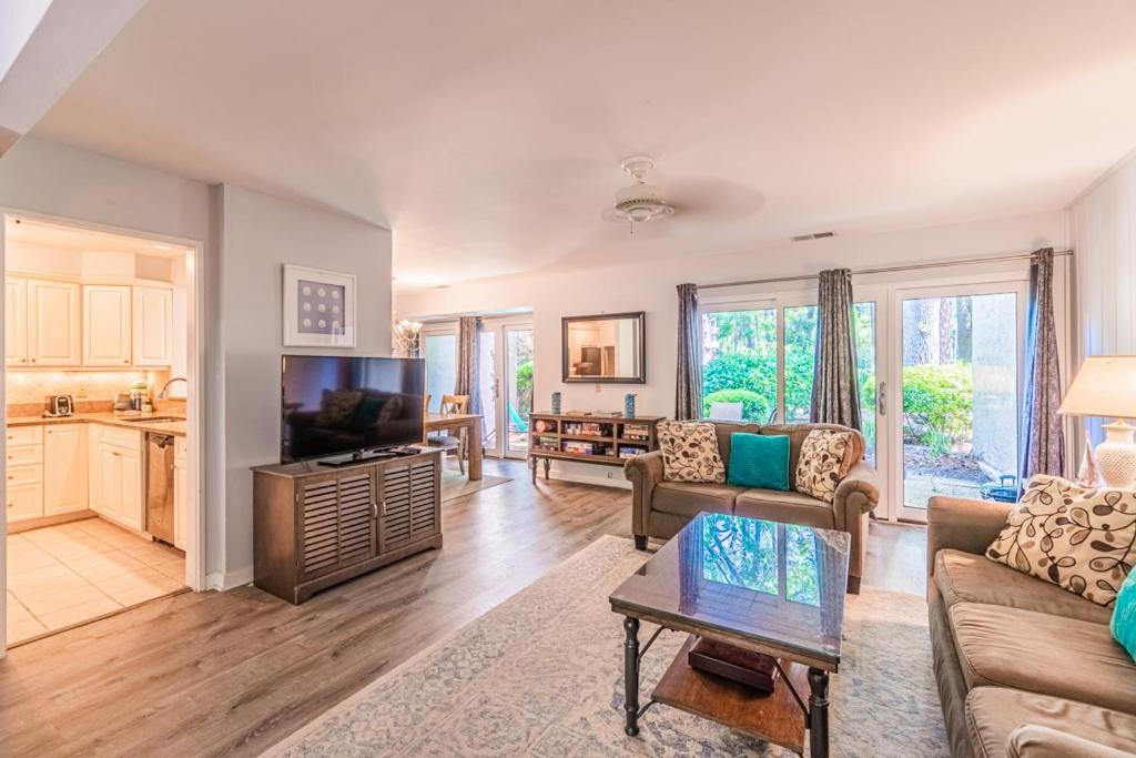 הוילה הילטון הד איילנד Pet Friendly! 503 Plantation Club Walk To Pool Sleeps 6 Sea Pines מראה חיצוני תמונה
