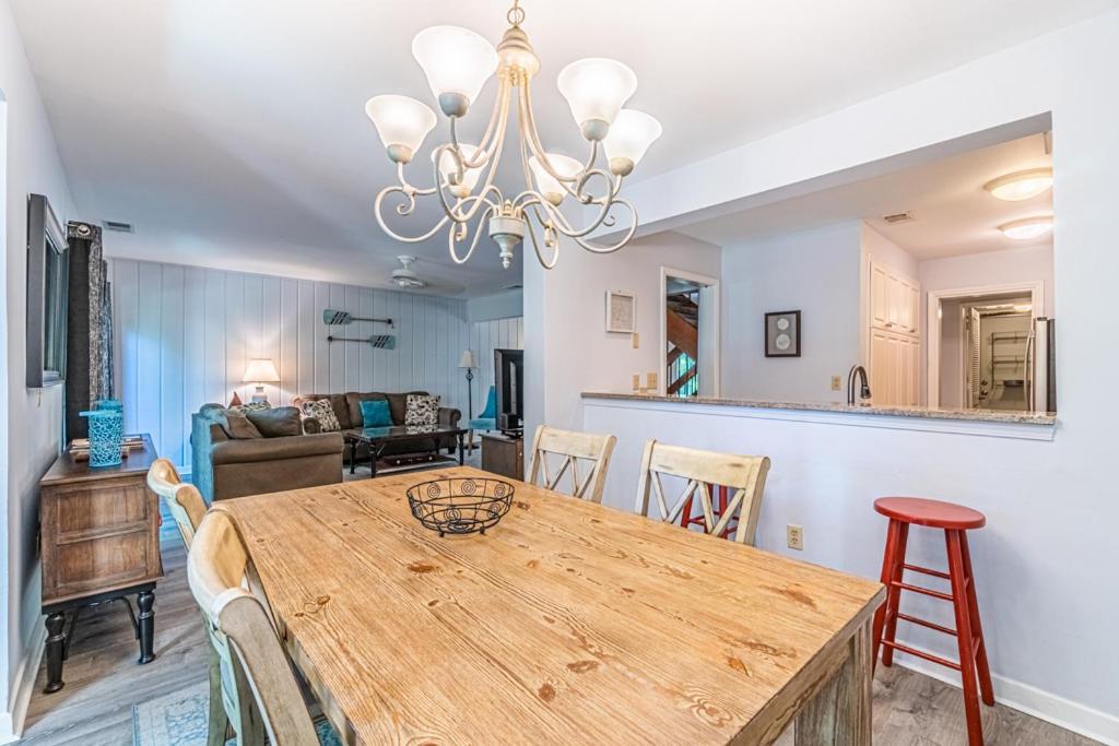 הוילה הילטון הד איילנד Pet Friendly! 503 Plantation Club Walk To Pool Sleeps 6 Sea Pines מראה חיצוני תמונה