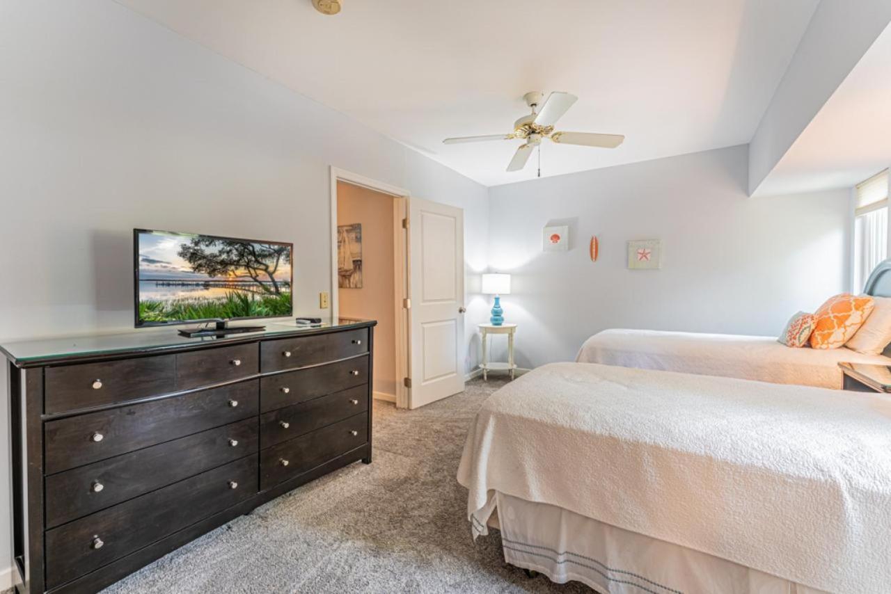 הוילה הילטון הד איילנד Pet Friendly! 503 Plantation Club Walk To Pool Sleeps 6 Sea Pines מראה חיצוני תמונה